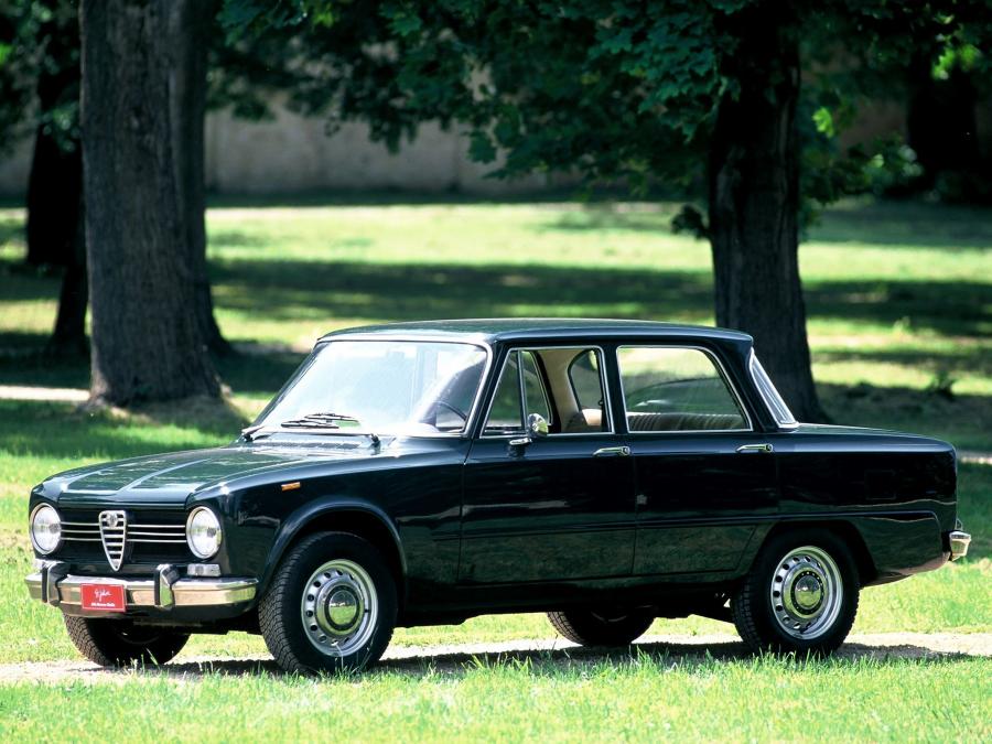  Alfa Romeo Giulia 1300 Super (105.09) 1970 года  (фото 1 из 5)
